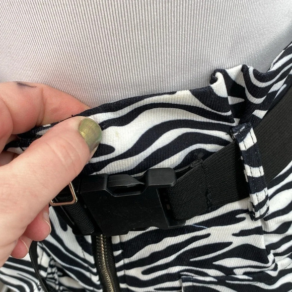 We11done A-Line Mini Skirt Women Size Medium Black White Animal Print High Waist - Picture 12 of 12